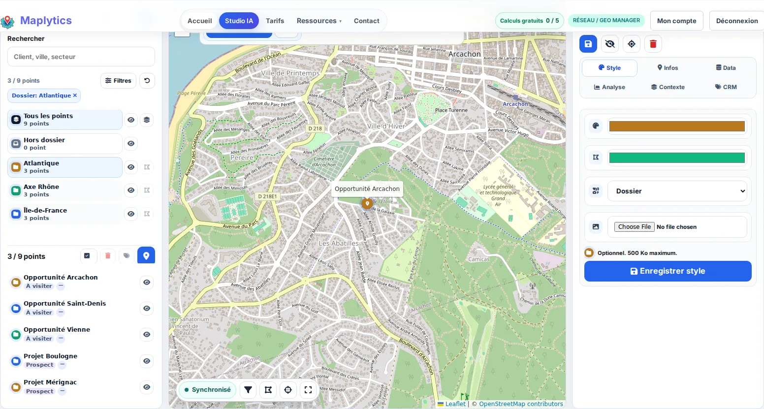 Capture de Geo Manager montrant trois dossiers réseau, neuf points synthétiques, la carte et le panneau d'actions